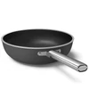 Kép 4/5 - SMEG WOK SERPENYŐ, 30 cm, rozsdamentes acél fogantyú, fekete