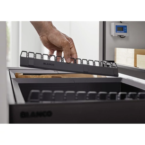 BLANCO SELECT Clip