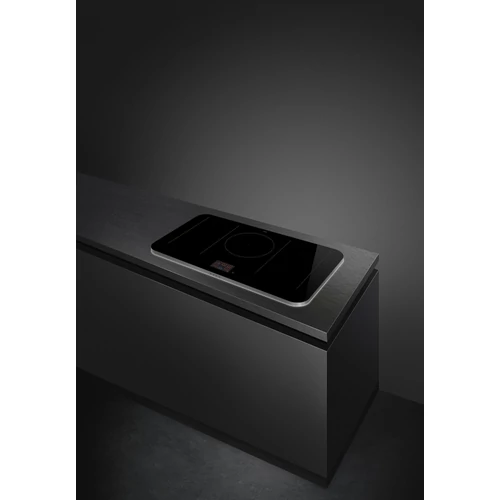 SMEG INDUKCIÓS FŐZŐLAP, Isola design, Alta Pro kollekció, 90 cm, 5 főzőzóna, 2 MultiZone, fekete üveg/inox