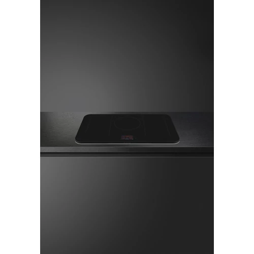 SMEG INDUKCIÓS FŐZŐLAP, Isola design, Alta Pro kollekció, 90 cm, 5 főzőzóna, 2 MultiZone, fekete üveg/matt fekete