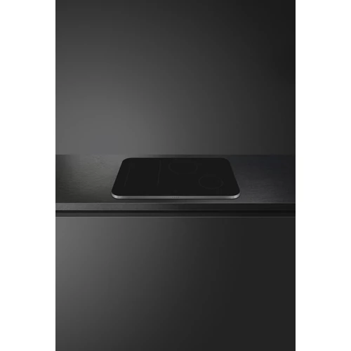 SMEG INDUKCIÓS FŐZŐLAP, Isola design, Alta kollekció, 80 cm, 4 főzőzóna, 1 MultiZone, fekete üveg/inox