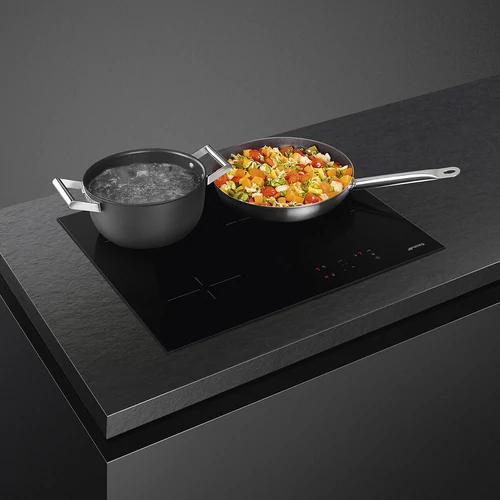 SMEG KERÁMIA FŐZŐLAP, Universale design, 60 cm, 3 főzőzóna, fekete üveg